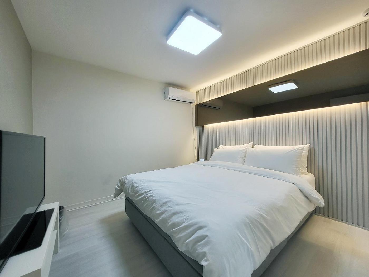 Penatess Pool Villa Chungju Eksteriør billede