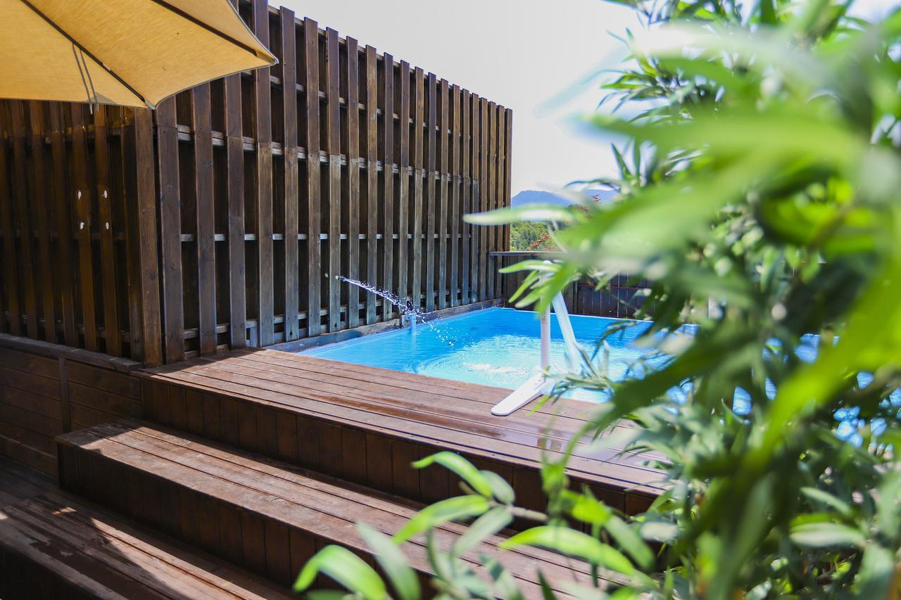 Penatess Pool Villa Chungju Eksteriør billede