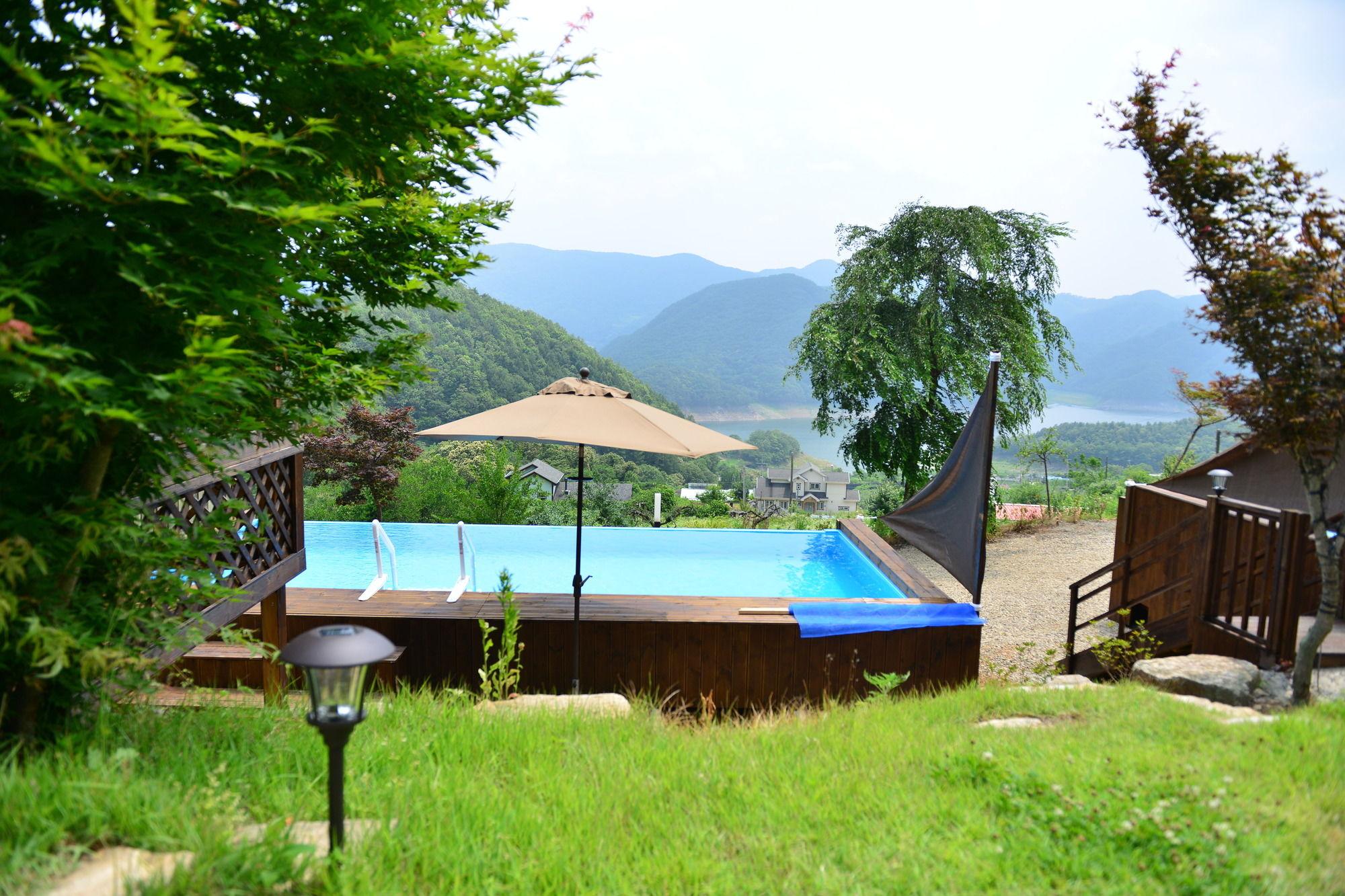 Penatess Pool Villa Chungju Eksteriør billede