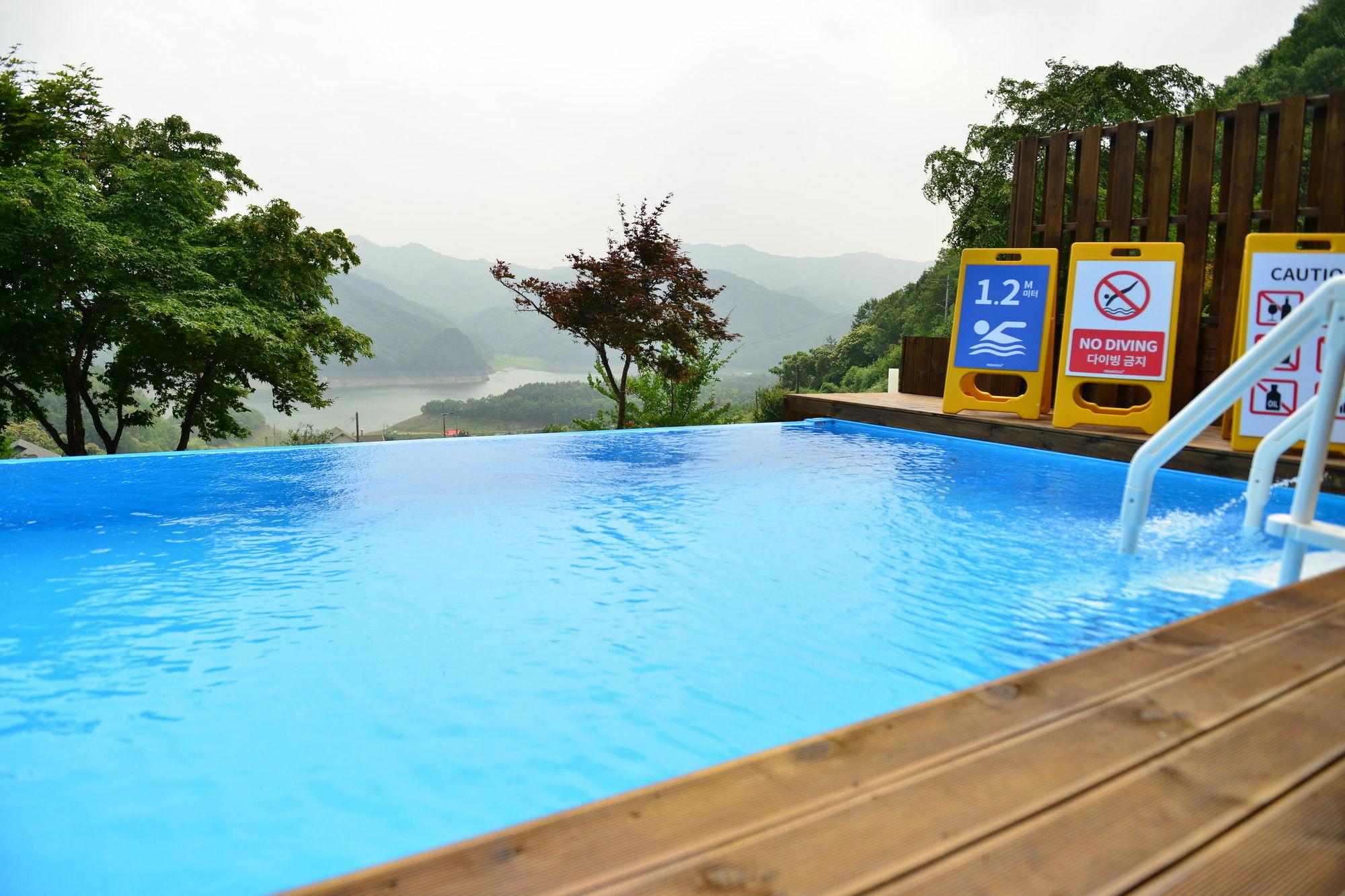 Penatess Pool Villa Chungju Eksteriør billede